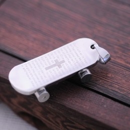 Modny Prezent Snowboard Bible Titanium Naszyjnik Wisiorek