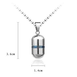 Naszyjnik Z Wisiorkiem W Kształcie Pigułki Love Forever Silver Pure Titanium