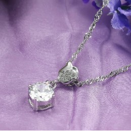 Królowa Jakości Kobiecy Naszyjnik W Kształcie Róży Platinum Platinum Titanium Z Kryształkami